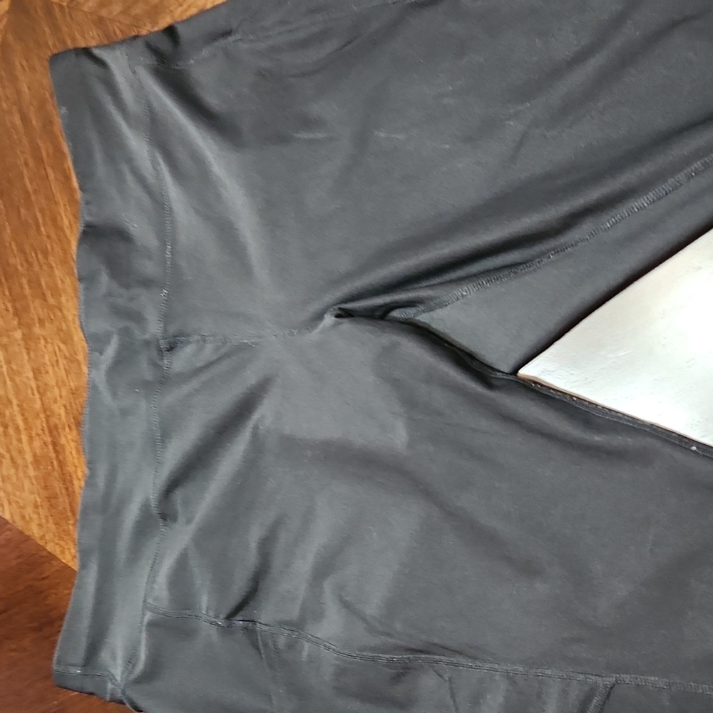 Version Yoga Pants-Capri - Picture 2 of 6